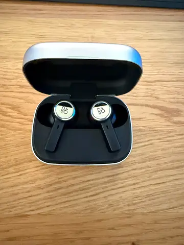 Bang  Olufsen Beoplay Eleven In-Ear Headphone