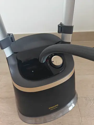 Philips Garment Steamer - Compact Upright Steamer (Excellent Condition) 3000 series