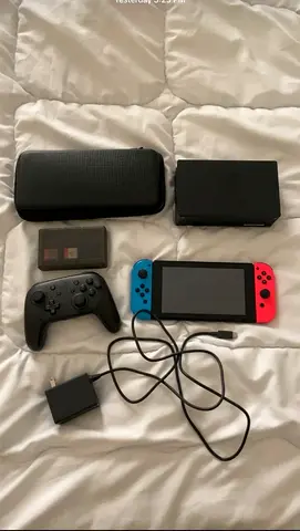Nintendo Switch Console with Dock, Pro Controller and Carry Case - Good Condition plus 128g ssd card