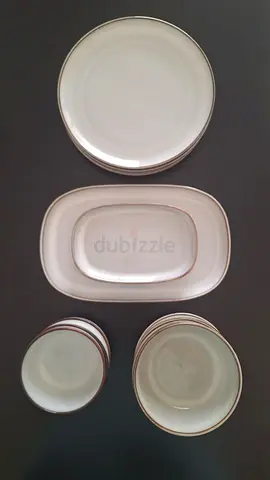 Dining dinnerware set IKEA Gladelig - 7 plates and 5 bowls (good condition).