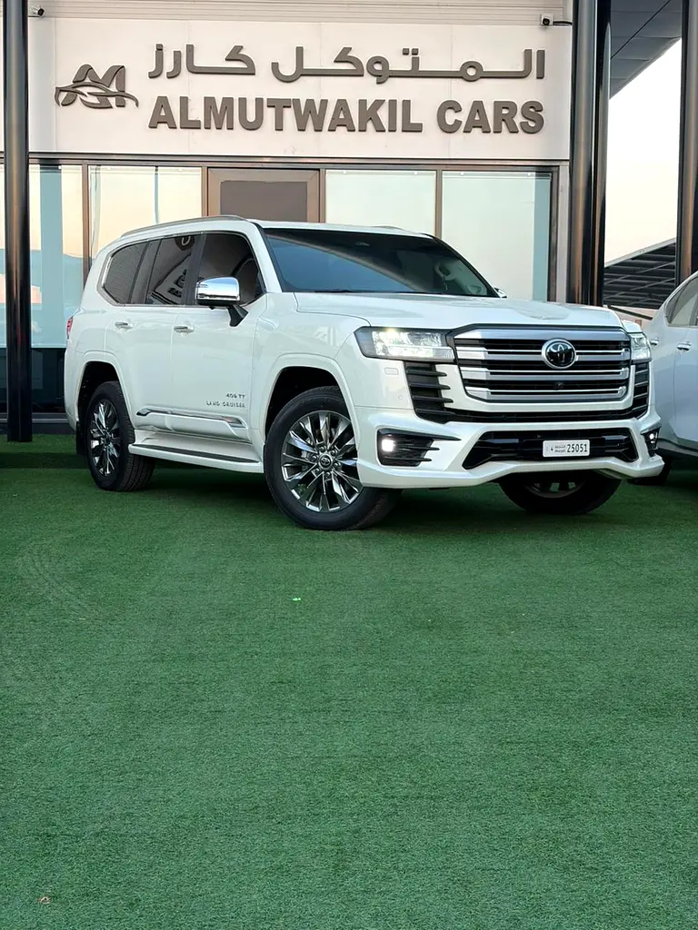 Toyota Land Cruiser 2026 — photo 1 of 15
