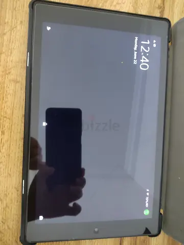 Amazon Fire HD 10 (7th Gen) tablet - used, working, broken screen but working display, sell as is.