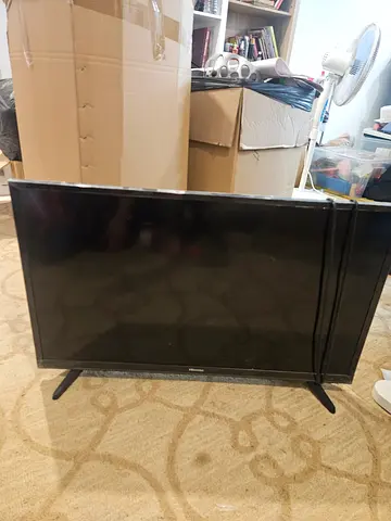2 x Old TV hisense and samsung