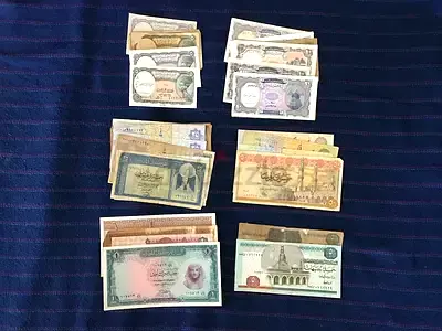 35 RARE VINTAGE EGYPT BANKNOTES