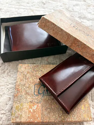Genuine Leather Bi-Fold Mens Wallet  Key Case Dark Brown,  in Box