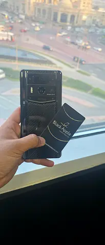 VERTU META MAX 1TB CARBON EDITION