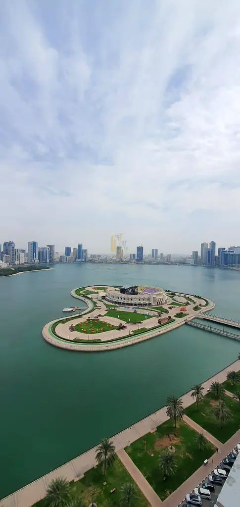 🏡 For Sale Very Luxury 4-Bedroom Apartment in a First-Row Lake View Tower 🏡