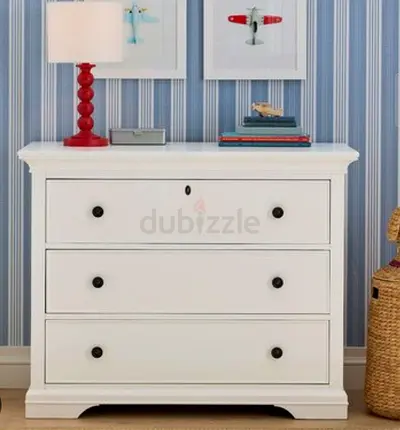 White 3-Drawer Chest of Drawers