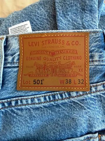 Levi jeans 501 size 38x32