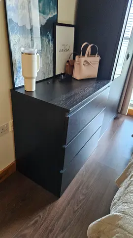Dresser drawer