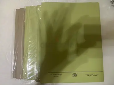 Pack of 60 FIS Square Cut A4 Green Paper Folders (320 gsm)