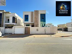 Corner villa with high-end finishes, including electricity and water, ready to move in. Freehold own