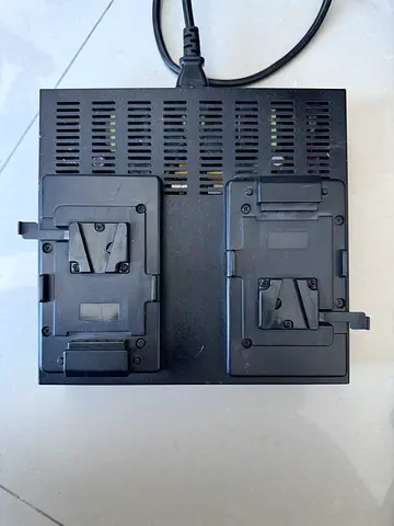 SWIT SC-3048 Dual Battery Charger (V-Mount)