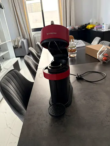 Nespresso Vertuo Next Coffee Machine in Red
