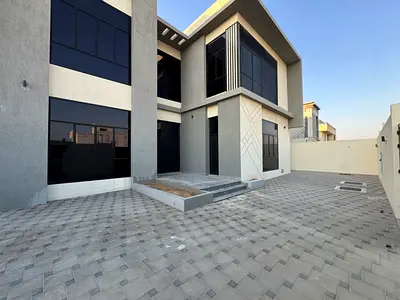 Brand New |5Master BR Villa |Garden| Ready to Move