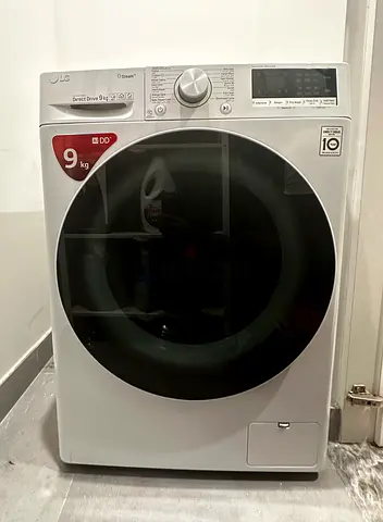 LG AI DD 9kg Steam Washing Machine  - EXCELLENT Condition (Model LG F4V5VYP0W)