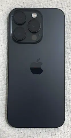 Used iPhone 15Pro  - Titanium Black  e sim only