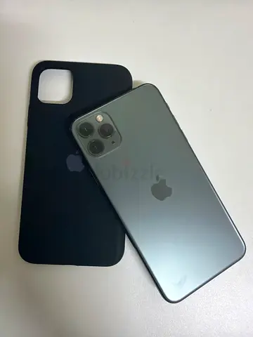 Iphone 11 pro max 128gb in neat condition