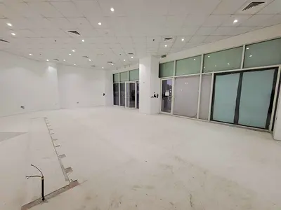 Prime Location Sami Fitted Shop Close To Metro