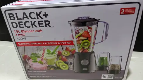 Black+Decker 1.5L 400W Blender with 2 Mills - Like New Boxed