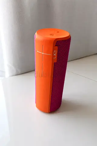 (UE) Boom 2 - ultra-portable, wireless Bluetooth speaker