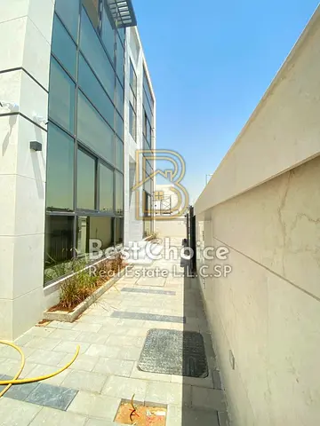 Brand New Villa in Al Hawshi at a Bargain Price
