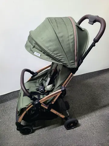 Laclarac influencer stroller Cabin approved for travel Good condition