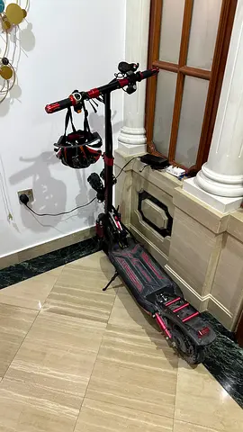 Electric Scooter Foldable Commuter (KUGOO)