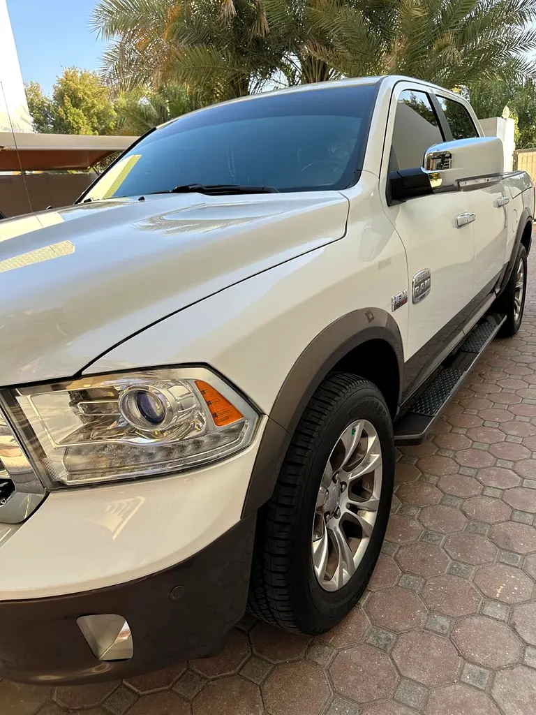Dodge Ram 1500 2017 — photo 1 of 13