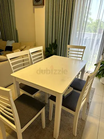 6-Seater Dining Table Set – Excellent Condition