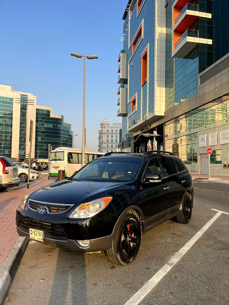 Hyundai Veracruz 2012 — photo 1 of 4