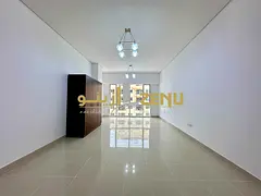 STUNNING STUDIO|OPPOSITE SILICON CENTRAL MALL|NEAR BUS STOP|WELL MAINTAINED