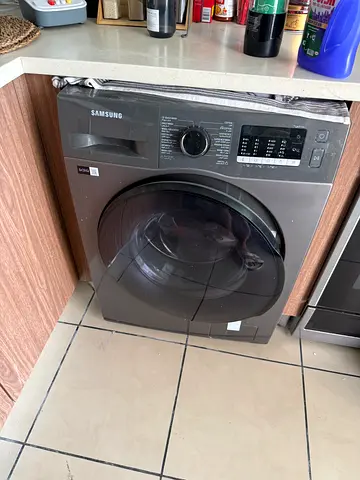 Washer,Gas,Fridge,Micro,small appliances,cookware,tableware,glassware,cutlery,kitchenware