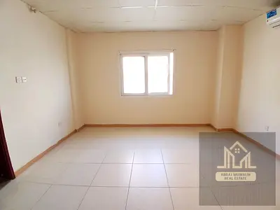 looking like a beautiful studio apartmment // neat and clean // near madina mall // just in 19k