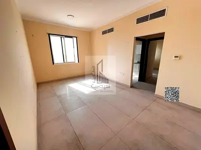 غرفة وصالة واسعة + بلكونة + تكييف مركزي