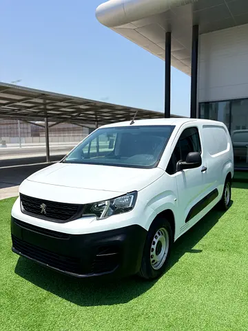 Peugeot Partner Van Short Body Model 2020 GCC Specs 149,000 km