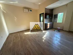 Spacious studio apartment Second occupant Split air conditioning Ground floor