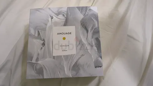 Amouage Honour Woman perfume