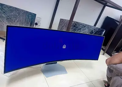 Samsung OLED odyssey G9 49 inch 240 Hz gaming monitor