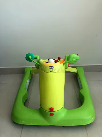 Chicco Baby Walker and Activity Center