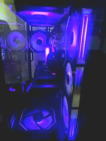 Ultimate Gaming  AI PC Setup | RTX 5080 | Ryzen 9800X 3D | 6 Months Old | Dubai