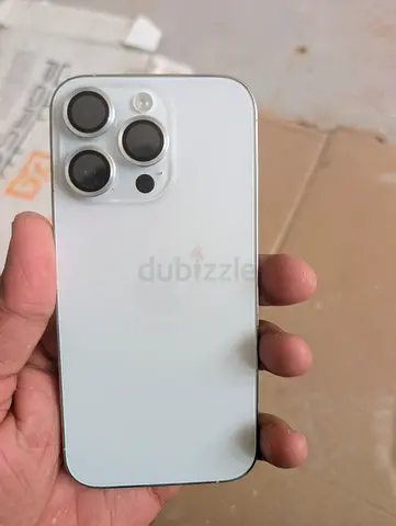 White iPhone /14 Pro (Good condition) - Unlocked battery health 88% like brand new with original ca