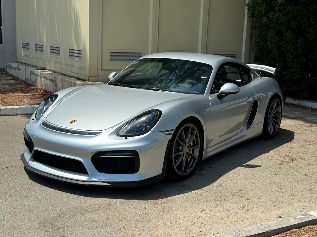 Porsche Cayman 2016 — photo 1 of 10