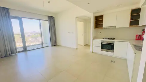 Modern 1BR with Dedicated Storage & Laundry | Downtown Views II