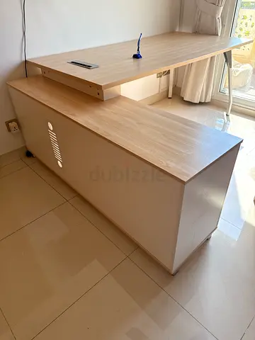 Executive Office Desk | Lockable Storage | Excellent Condition