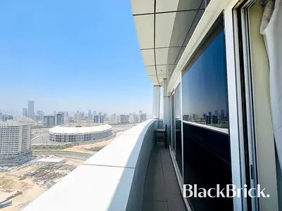 Ready to move in | Furnished 1BR | Prime Location