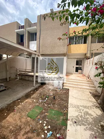 4-bedroom villa for rent in Sharqan near the Sheraton Hotel, two floors with an outdoor garden and
