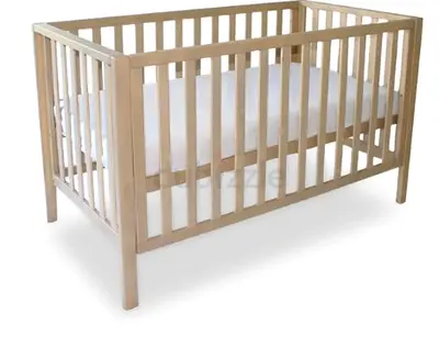 Classic Wooden Baby Crib with Mattress