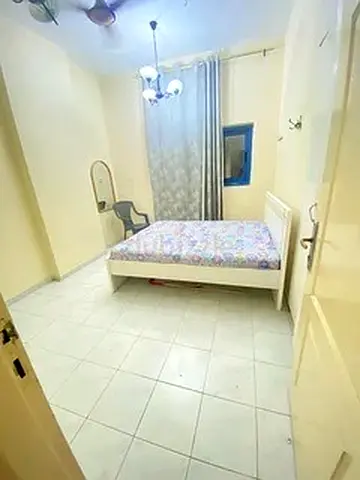 Room Available for working Couple / Executive Bachelor in 2BHK