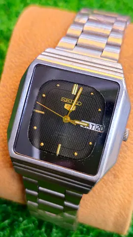 Vintage Seiko 5 Automatic 6349 Caliber 23-jewels japan made watch for sale (Used)
NO BOX NO PAPER